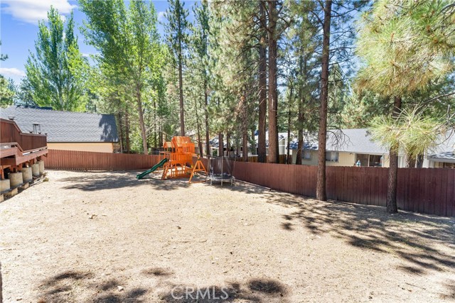 Detail Gallery Image 31 of 69 For 41659 Mockingbird Dr, Big Bear Lake,  CA 92315 - 4 Beds | 2/1 Baths