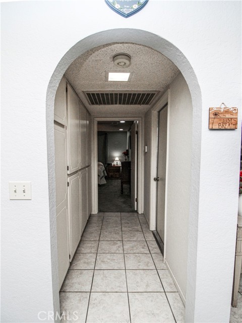 12629 11th Avenue, Victorville CA: https://media.crmls.org/medias/93d0d032-b5aa-474a-9db3-d26bedfeaf89.jpg