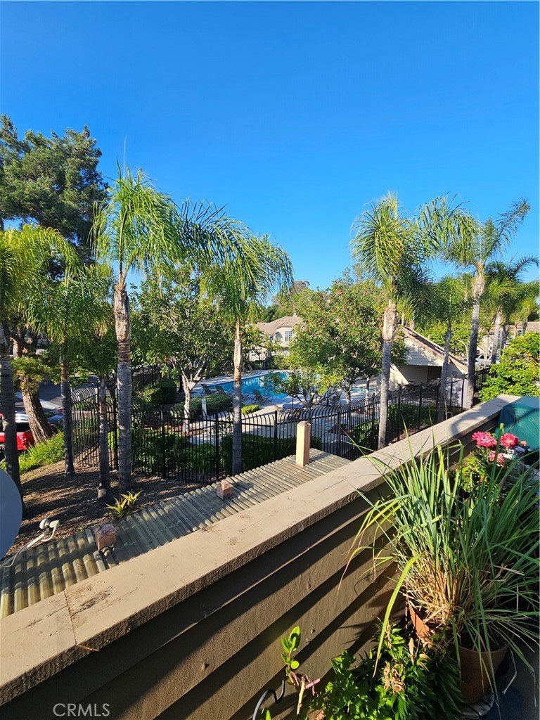 https://media.crmls.org/medias/93d132f7-3dd0-42dd-ae25-9e440171e955.jpg?preset=X-Large