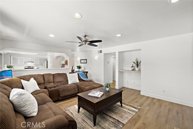 Detail Gallery Image 21 of 45 For 23023 Harbor Seal Ct, Wildomar,  CA 92595 - 4 Beds | 2/1 Baths