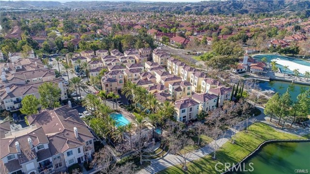 225 Montana Del Lago Drive, Rancho Santa Margarita CA: https://media.crmls.org/medias/93d26cdd-897f-44e6-89eb-e85cd2521024.jpg