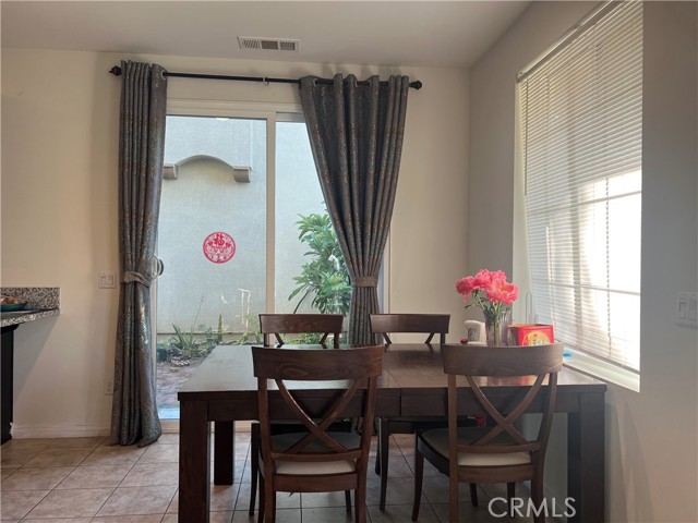 8419 Floro Place, Rancho Cucamonga CA: https://media.crmls.org/medias/93d2f5c3-d5c2-479b-9011-ee22322ad967.jpg
