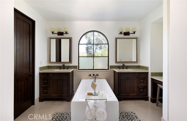 35209 Del Rey, Dana Point CA: https://media.crmls.org/medias/93d3cb84-4a20-43c5-80d8-870165497607.jpg