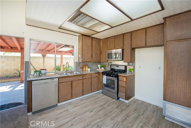 Detail Gallery Image 15 of 40 For 12801 Norton, Chino,  CA 91710 - 3 Beds | 2 Baths