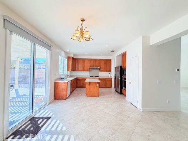 Detail Gallery Image 16 of 33 For 12679 Silas Phelps, Corona,  CA 92880 - 4 Beds | 3 Baths