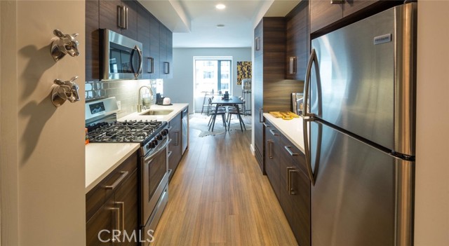 Detail Gallery Image 6 of 75 For 150 Van Ness Ave #0236,  San Francisco,  CA 94102 - 2 Beds | 2 Baths