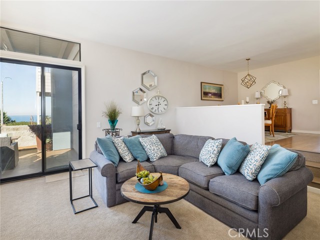 Detail Gallery Image 1 of 1 For 426 Palos Verdes Bld, Redondo Beach,  CA 90277 - 3 Beds | 2/1 Baths
