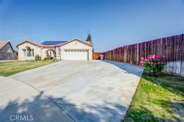 Detail Gallery Image 6 of 53 For 10500 Vista Bonita Dr, Bakersfield,  CA 93311 - 3 Beds | 2 Baths