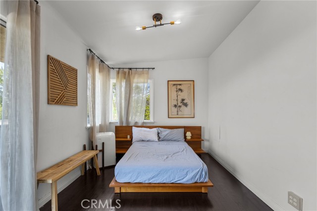 2067 Mayview Drive, Los Angeles CA: https://media.crmls.org/medias/93d6a8b8-da2d-4b3b-8a10-12a23cd13f97.jpg