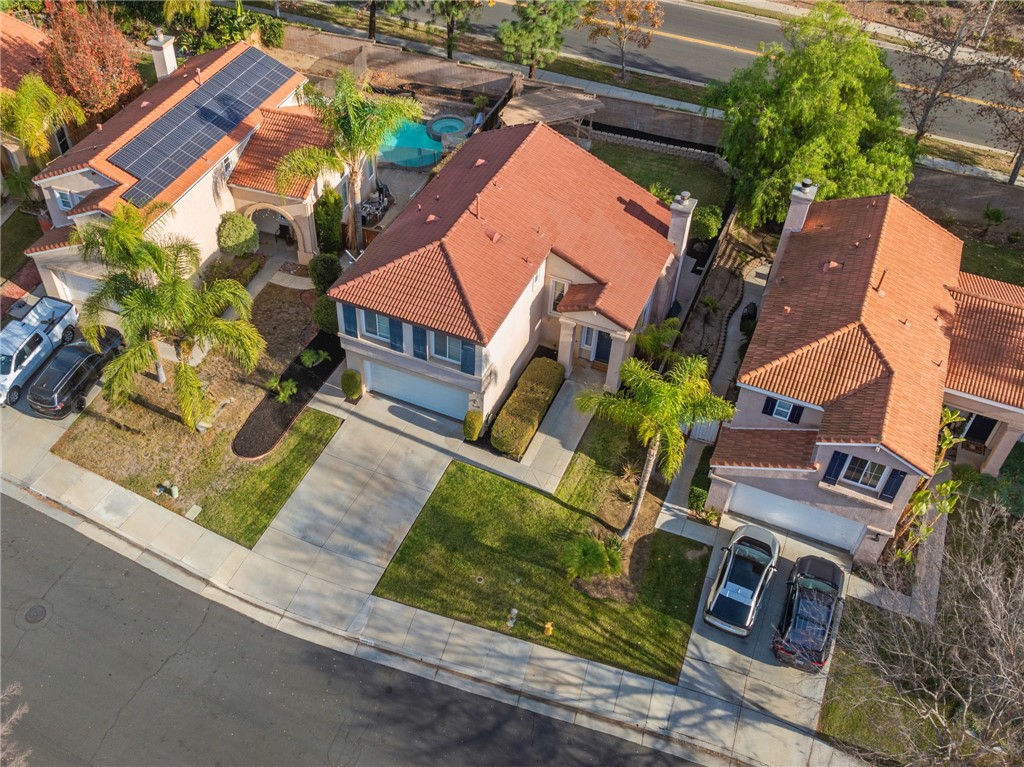 Detail Gallery Image 5 of 46 For 32848 Naples Ct, Temecula,  CA 92592 - 3 Beds | 2/1 Baths