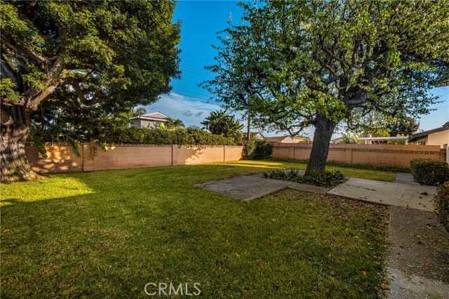 Detail Gallery Image 26 of 38 For 17588 Santa Paula, Fountain Valley,  CA 92708 - 4 Beds | 2 Baths