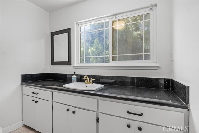 23994 Prado Lane, Colton CA: https://media.crmls.org/medias/93d72ef9-9442-4638-98ed-63a16d8def8a.jpg