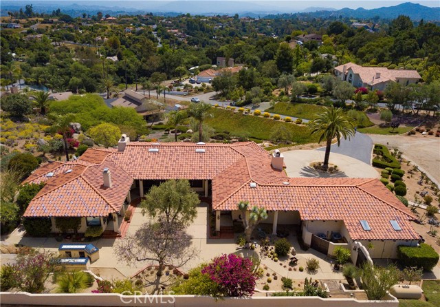 28306 Crescent Hill Way, Escondido CA: https://media.crmls.org/medias/93d89fc6-8363-42a4-b7e1-e9706090cd54.jpg