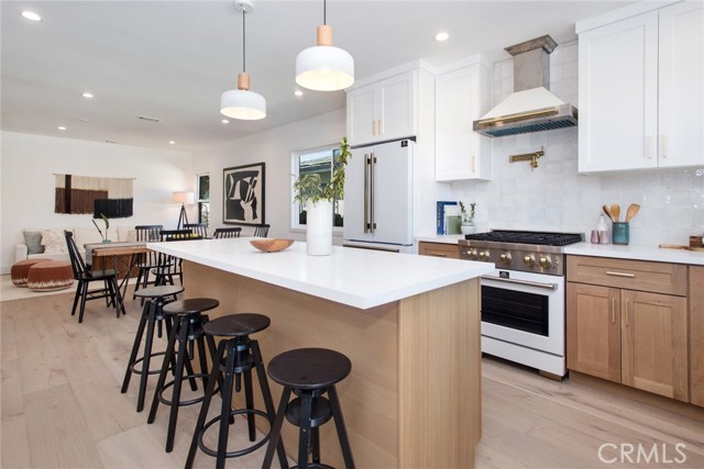 5126 Chesley Avenue, Los Angeles CA: https://media.crmls.org/medias/93d8bfad-05d5-485c-8bf9-1bcca8afd352.jpg