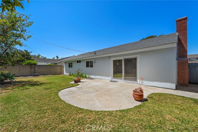 Detail Gallery Image 27 of 32 For 5852 Raphael Dr, Huntington Beach,  CA 92649 - 4 Beds | 2 Baths