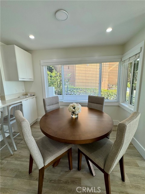 827 Cliff Drive, Laguna Beach CA: https://media.crmls.org/medias/93d95d11-73a9-4396-b635-e379b34b0ab3.jpg
