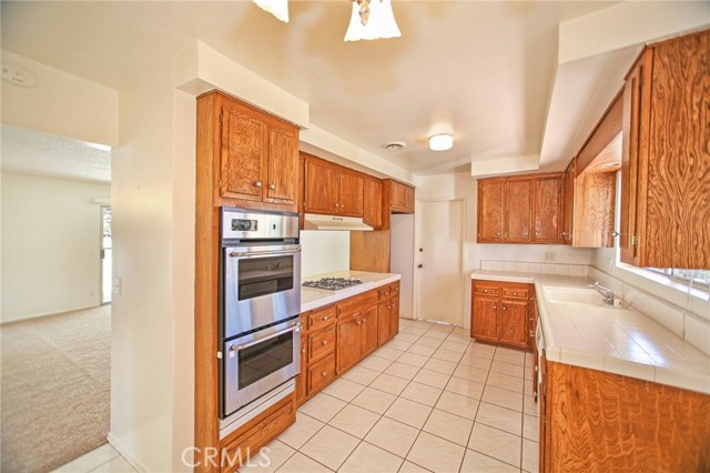 Detail Gallery Image 12 of 24 For 308 E Avenida Cordoba, San Clemente,  CA 92672 - 4 Beds | 2/1 Baths