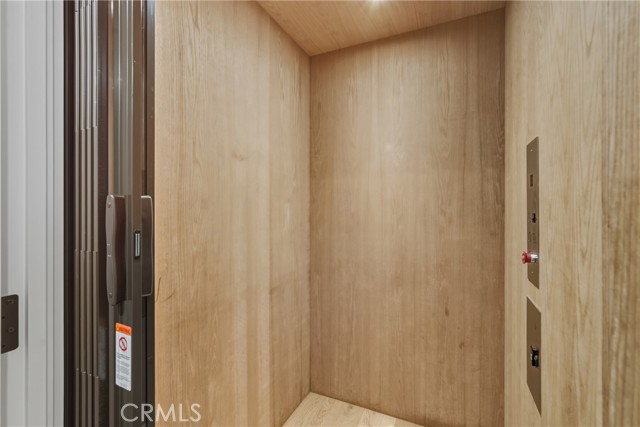 Detail Gallery Image 5 of 41 For 626 Longfellow, Hermosa Beach,  CA 90254 - 4 Beds | 5 Baths