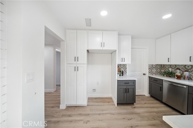 957 N Jasmine Avenue, Ontario CA: https://media.crmls.org/medias/93dbff67-6ee0-46e6-b8c7-1f16b8ed3221.jpg