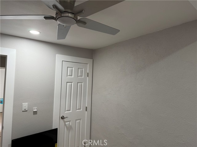 Detail Gallery Image 35 of 37 For 138 E 60th St, Los Angeles,  CA 90003 - – Beds | – Baths