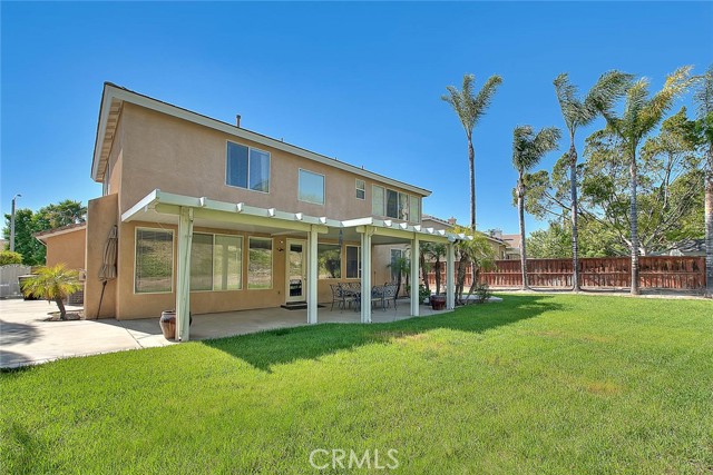 8758 Aspen Court, Riverside CA: https://media.crmls.org/medias/93dc3eec-27cc-4bbb-8095-f588f69cfbe8.jpg