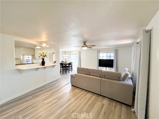 17700 Avalon Boulevard, Carson CA: https://media.crmls.org/medias/93dc52a0-d65c-4ffa-b03d-6c628c4174d8.jpg