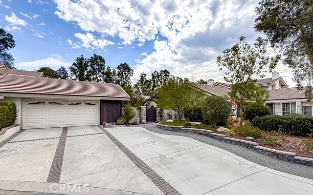 Detail Gallery Image 2 of 71 For 653 N Buttonbush Trl, Orange,  CA 92869 - 3 Beds | 2 Baths