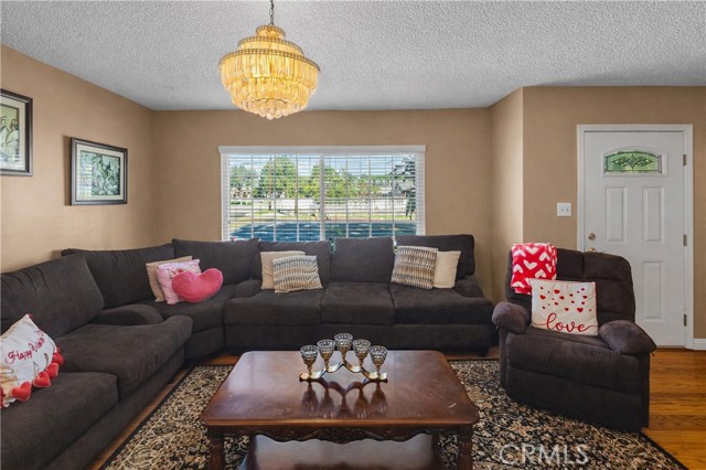 Detail Gallery Image 4 of 37 For 11402 Excelsior, Norwalk,  CA 90650 - 3 Beds | 2 Baths