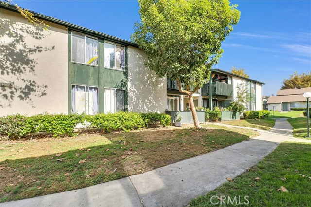 Detail Gallery Image 24 of 32 For 23268 Orange Ave #4,  Lake Forest,  CA 92630 - 3 Beds | 2 Baths