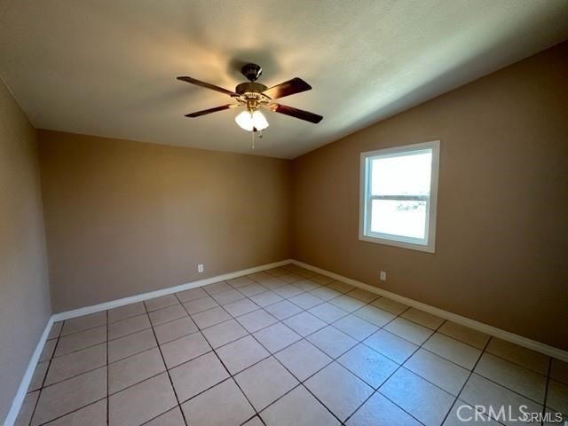 480 S Solano Avenue, Blythe CA: https://media.crmls.org/medias/93ddfd57-88a9-47dd-9daa-e7dc3ef0bfe1.jpg