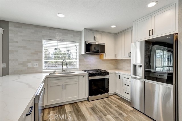 26072 Donegal Lane, Lake Forest CA: https://media.crmls.org/medias/93deb6fd-caad-4b6c-9acf-6d5a83fc9160.jpg