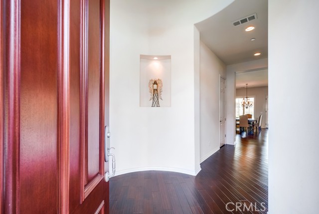 Detail Gallery Image 9 of 75 For 3086 Crystal Ridge Ln, Colton,  CA 92324 - 6 Beds | 5/1 Baths