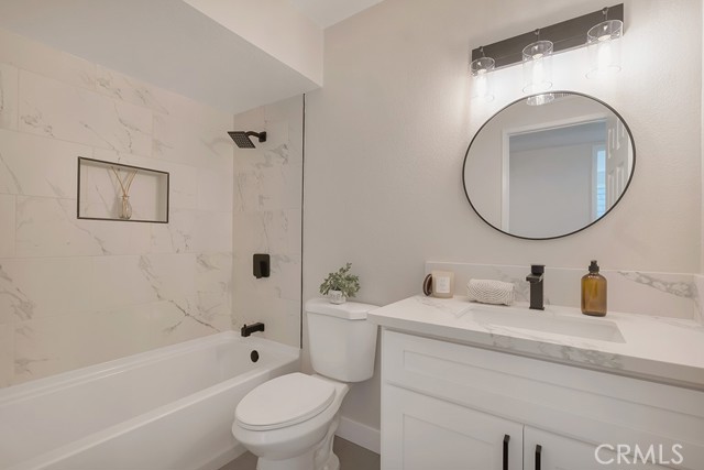 Detail Gallery Image 22 of 28 For 27039 Rio Prado Dr, Valencia,  CA 91354 - 3 Beds | 2 Baths