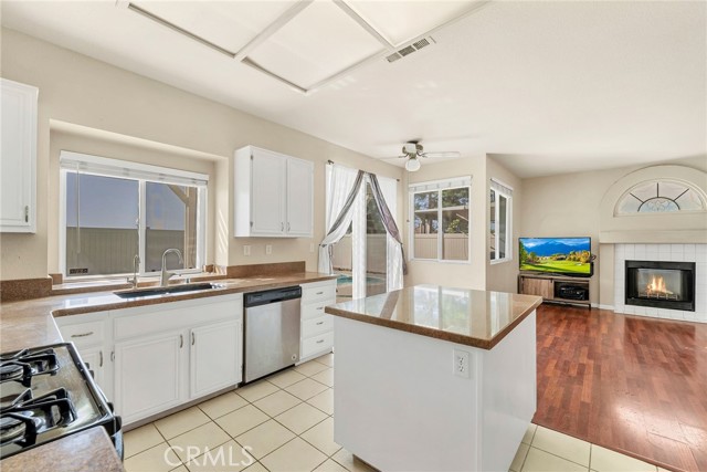 Image 7 of 31 For 44601 Jamin Circle