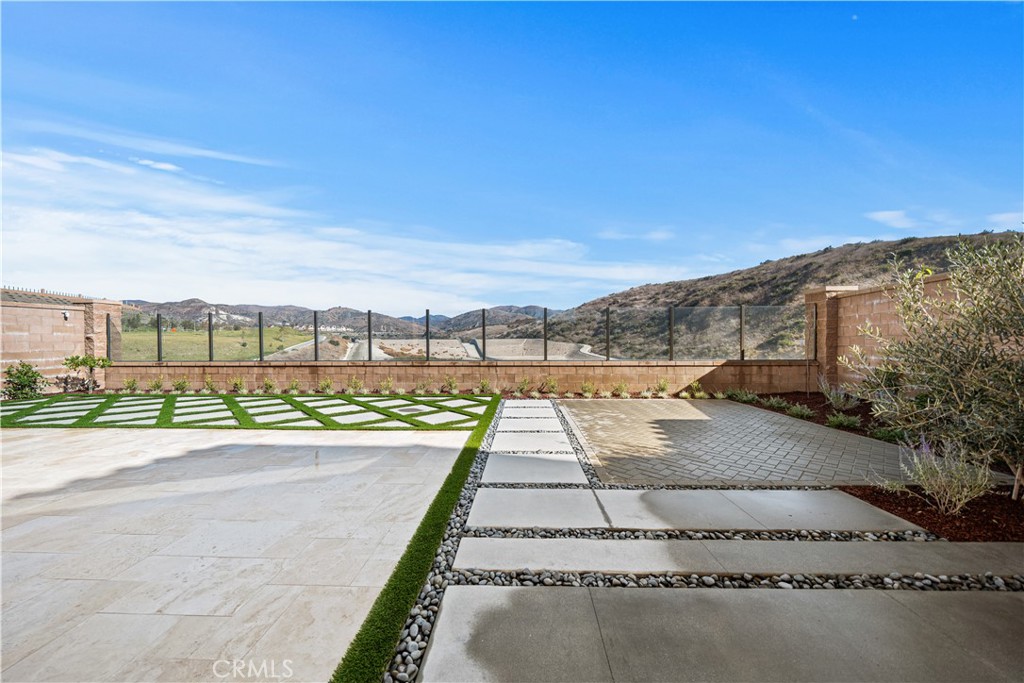 93e001a5 8cc9 4dcd 81e0 98be3fa04055