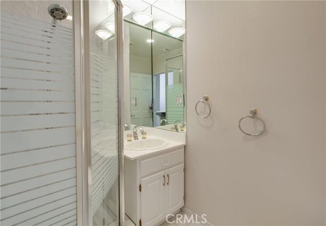 Detail Gallery Image 38 of 39 For 3667 Sawtelle Bld, Los Angeles,  CA 90066 - 5 Beds | 3/1 Baths