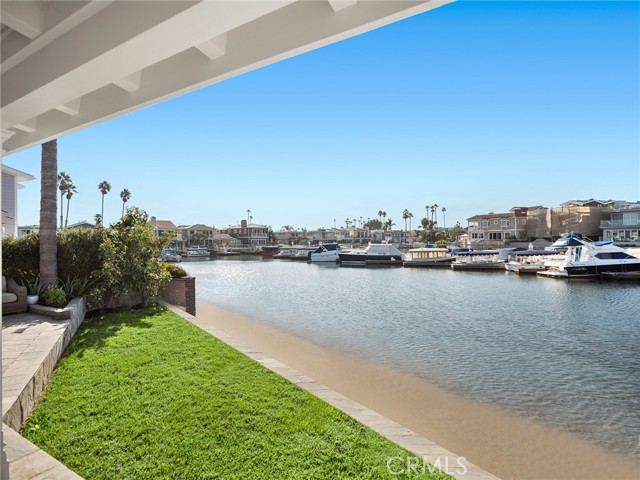 56 Balboa Coves, Newport Beach, California 92663, 5 Bedrooms Bedrooms, ,4 BathroomsBathrooms,Residential Purchase,For Sale,Balboa Coves,NP21247052