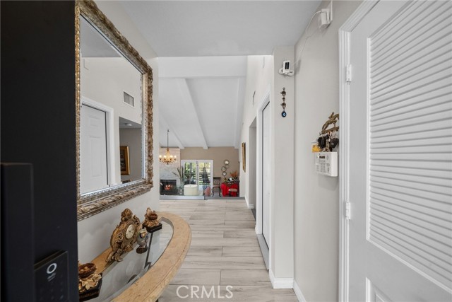 Detail Gallery Image 15 of 51 For 5156 Campo, Woodland Hills,  CA 91364 - 5 Beds | 4 Baths