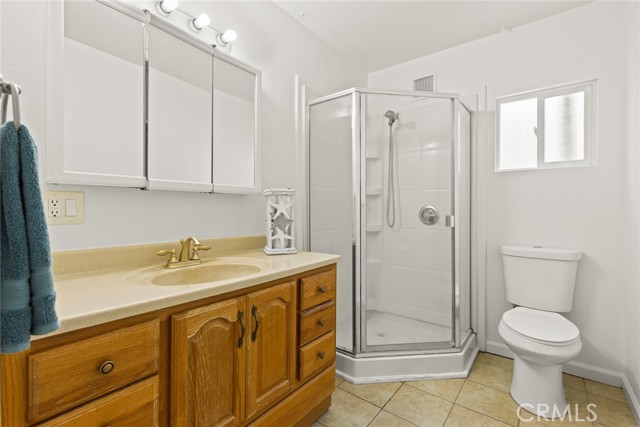 1135 Oakdale Street, Chico CA: https://media.crmls.org/medias/93e21037-d188-4e22-9ba7-d625f8a9444a.jpg