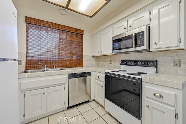 Detail Gallery Image 34 of 45 For 3440 La Jolla Dr, Merced,  CA 95348 - 3 Beds | 2 Baths