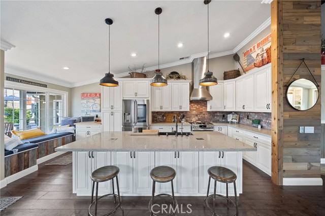 Detail Gallery Image 3 of 32 For 24388 Kentucky Derby Way, Murrieta,  CA 92562 - 3 Beds | 2 Baths