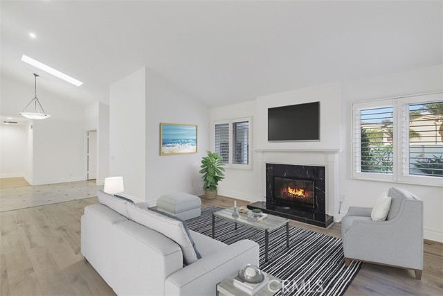 Detail Gallery Image 14 of 50 For 1529 Keel Drive, Newport Beach,  CA 92625 - 4 Beds | 2/1 Baths