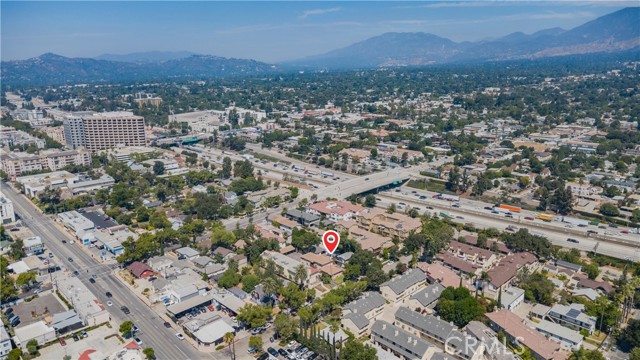 265 N Mar Vista Avenue, Pasadena CA: https://media.crmls.org/medias/93e48816-d8a0-405d-9c33-6b653e961e54.jpg