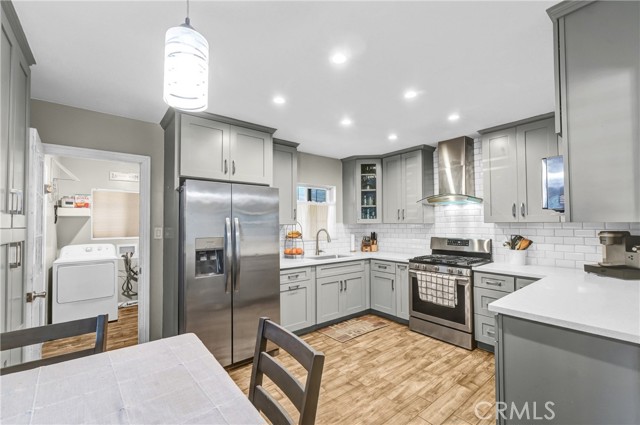 Detail Gallery Image 7 of 23 For 8952 Dudlext, South Gate,  CA 90280 - 2 Beds | 1 Baths