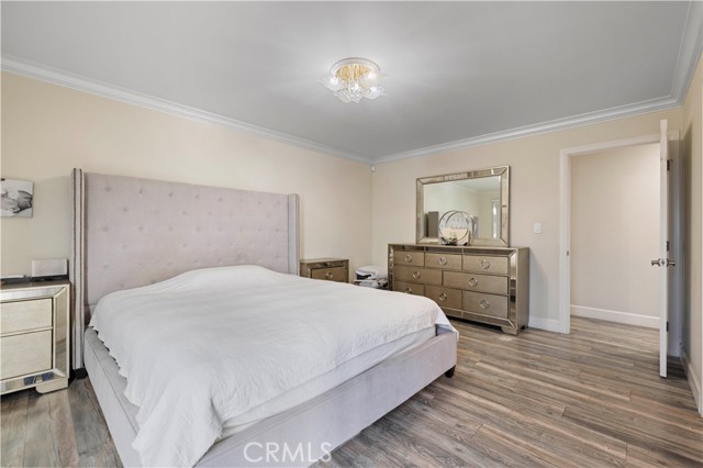 Detail Gallery Image 6 of 17 For 9434 Mclennan, Northridge,  CA 91343 - 3 Beds | 2 Baths