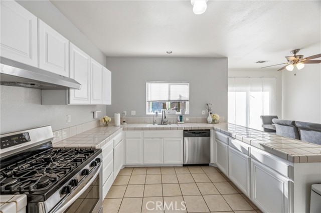 Detail Gallery Image 10 of 40 For 27292 Maritime, Helendale,  CA 92342 - 3 Beds | 2/1 Baths