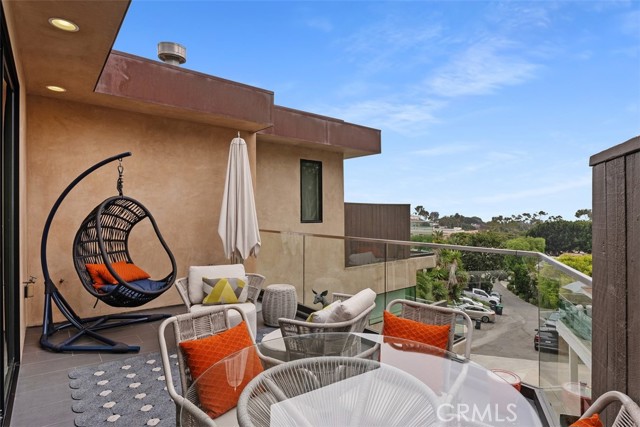 Detail Gallery Image 34 of 39 For 346 Y Pl, Laguna Beach,  CA 92651 - 3 Beds | 3 Baths