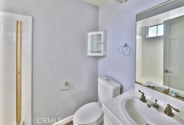 202 10th Street, Huntington Beach CA: https://media.crmls.org/medias/93e662b4-6116-4c60-bfd1-92b6cf7af05e.jpg