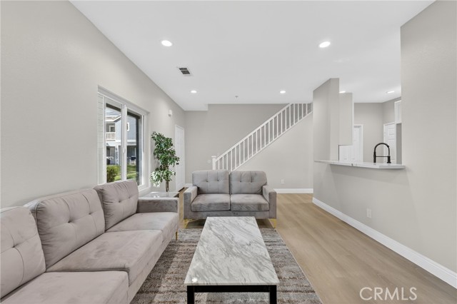 Detail Gallery Image 16 of 71 For 25544 Portola, Loma Linda,  CA 92354 - 3 Beds | 2/1 Baths