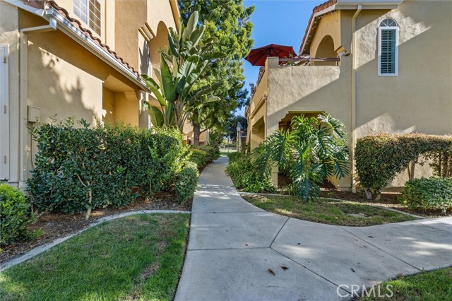 Detail Gallery Image 3 of 38 For 78 Costero Aisle #301,  Irvine,  CA 92614 - 2 Beds | 2 Baths